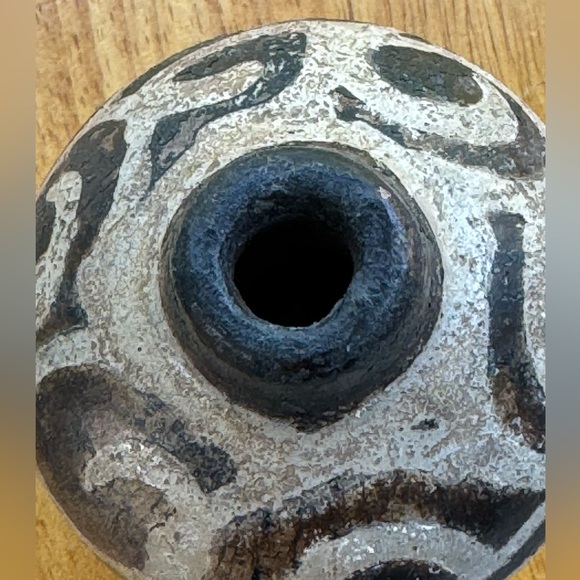 Unique Pottery Jar/Vase - Picture 10 of 12